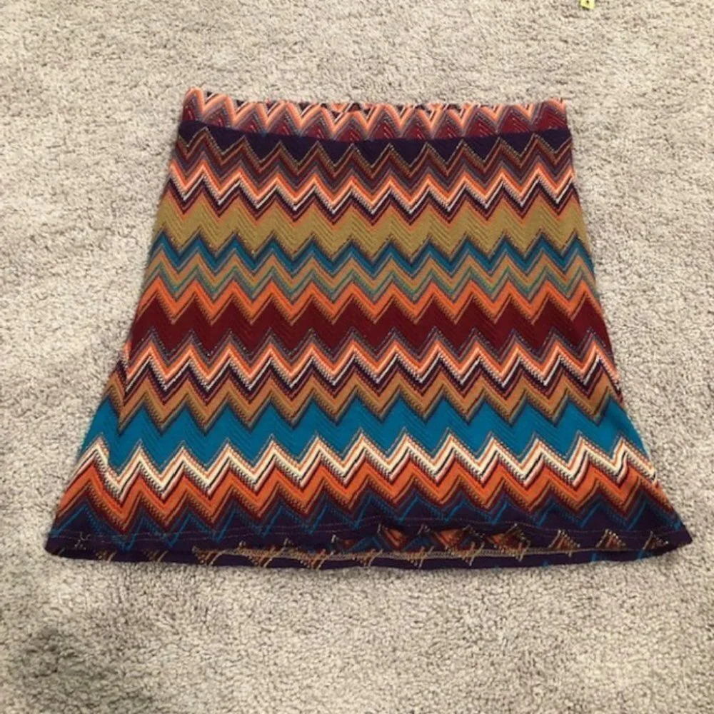 JW‎ Brown chevron knit Skirt size Large
